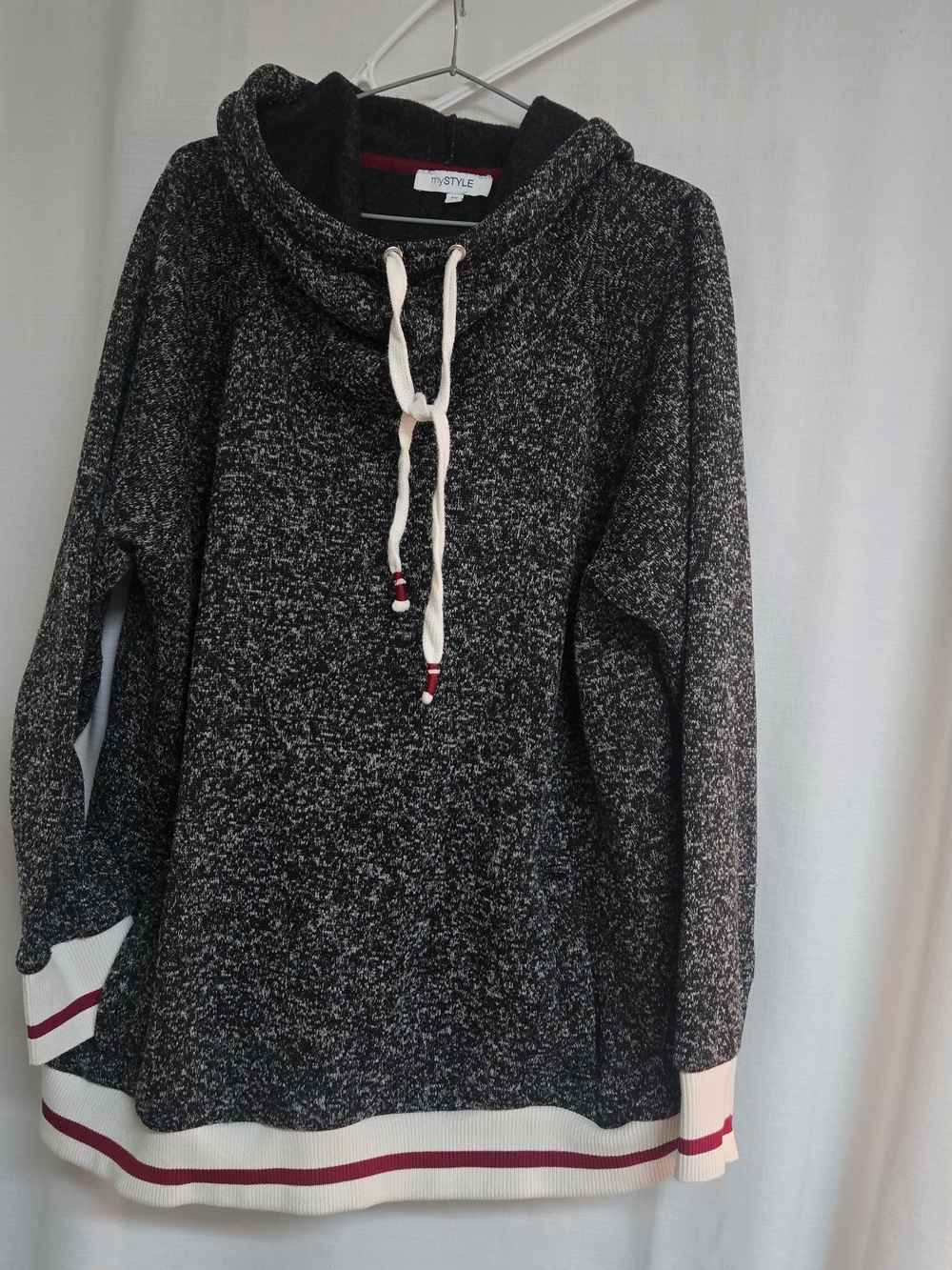 Cozy Black & White  Hoodie with Drawstring 2X